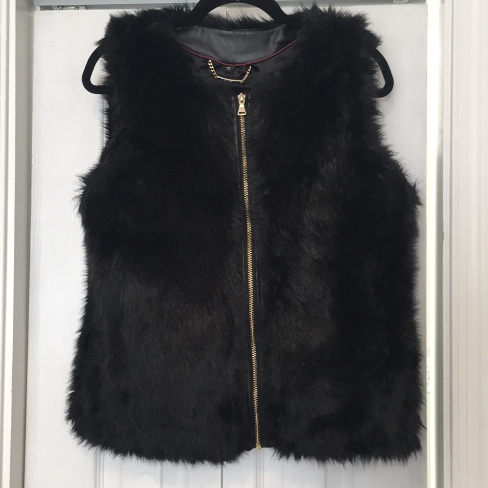 Express Faux Fur Black Vest w/ POCKETS